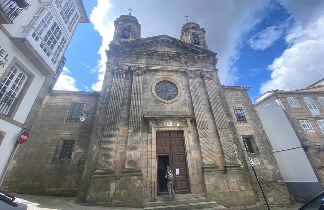 Iglesia de San Miguel dos Agros